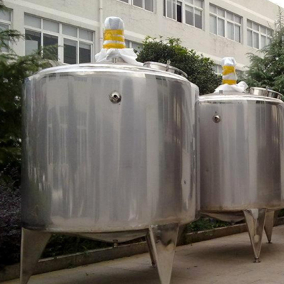 Tanques de metal fabricados por Tiassa Metalmecánica.